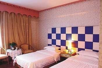 Urumqi Jingu Hotel Экстерьер фото