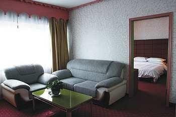 Urumqi Jingu Hotel Экстерьер фото