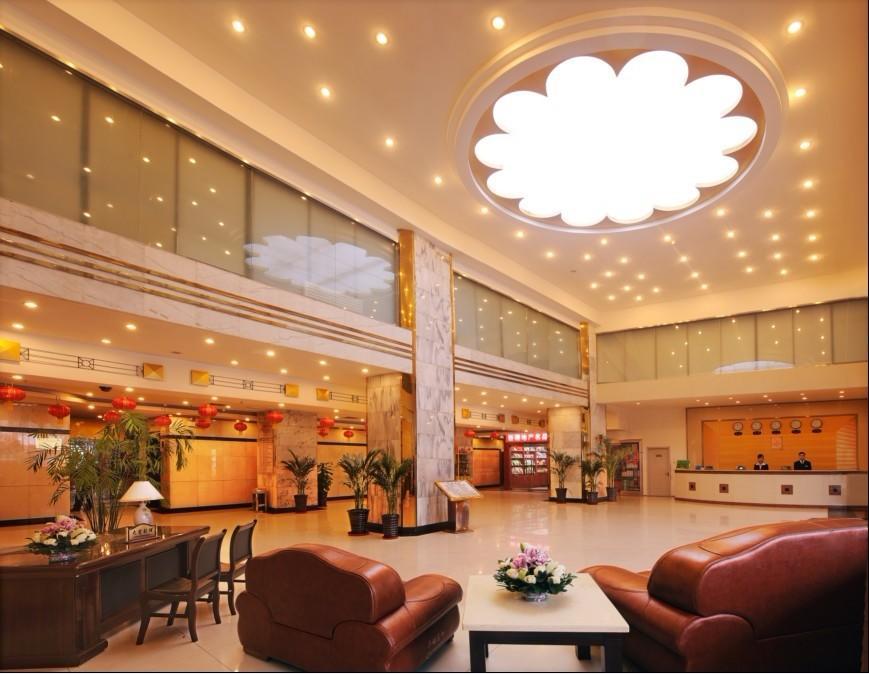 Urumqi Jingu Hotel Экстерьер фото